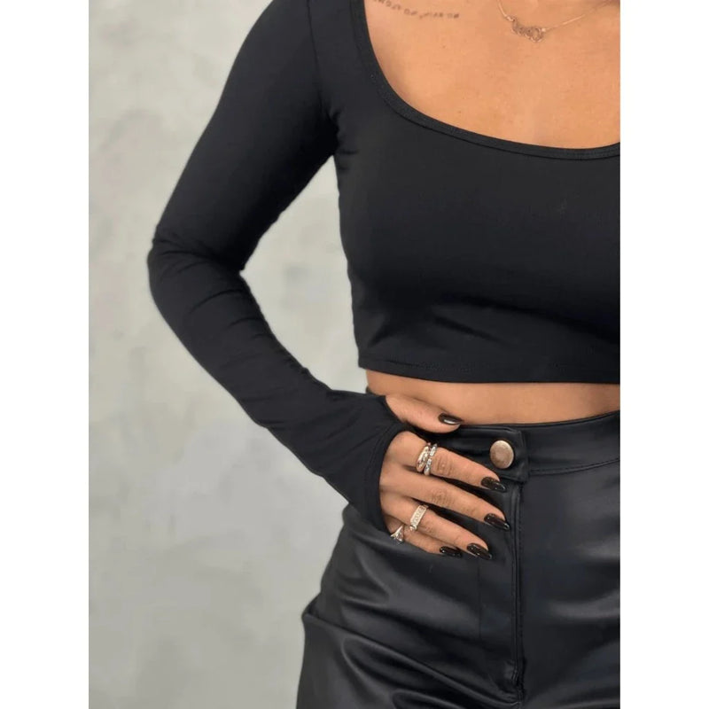 Calça Wide Leg Feminina Cintura Alta Couro Fake Preta Pantalona Retrô Moda Gringa Blogueira Balada